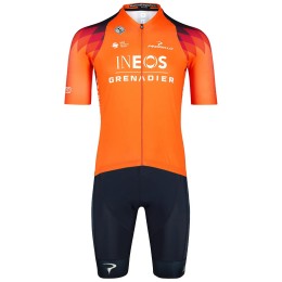 INEOS GRENADIERS 2023 training edition Set(ICON Radtrikot+ICON Trägerhose) INEOS GRENADIERS 2023 training edition Set(ICON Radtrikot+ICON Trägerhose)